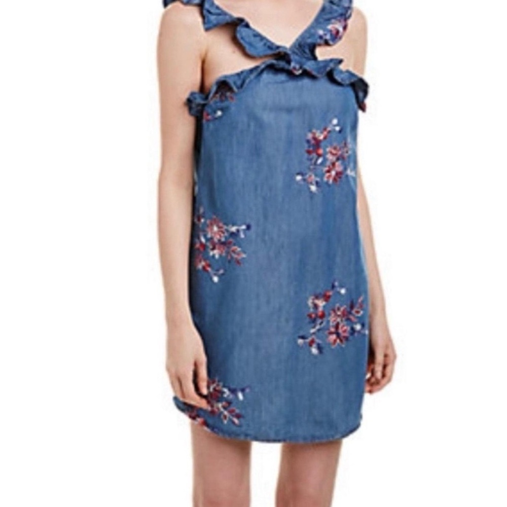 Romeo + Juliet Embroidered Denim Ruffle Mini Dress Small NWT